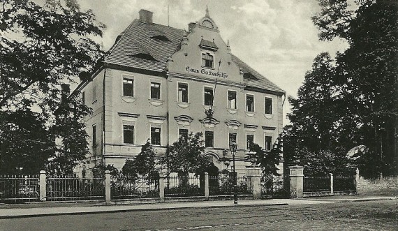 Moltkestr. Nr. 12 - Haus "Gotteshilfe" der Schlesischen Frauehilfe, vormals im Besitz des Geheimen Kommerzienrates Paul Methnere