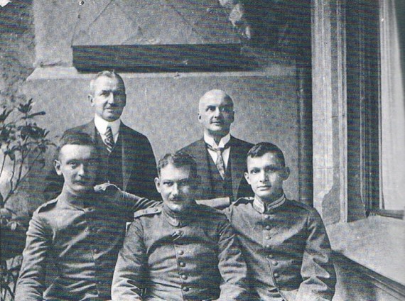 fünf Inhaber der Firma